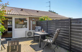 Cozy Apartment In Blåvand With Kitchen